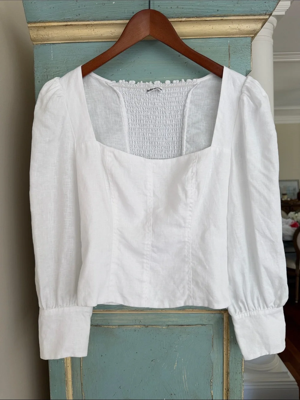 REFORMATION WHITE LINEN STILTON TOP SIZE 6 SQUARE NECK SMOCKED PUFF SLEEVE